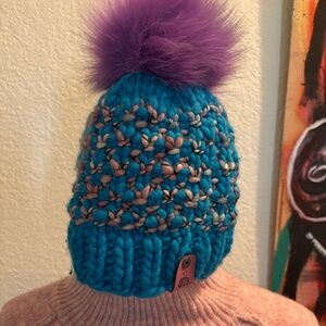 Hand Knit Chunky Beanie with Fluffy Snap On Pom Pom